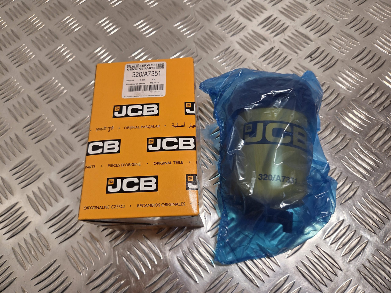 JCB T4 Fuel Filter 320/A7351 supersedes 320/07382 - Motor og reservedele for Entreprenørmaskin: billede 1 JCB T4 Fuel Filter 320/A7351 supersedes 320/07382 - Motor og reservedele for Entreprenørmaskin: billede 1