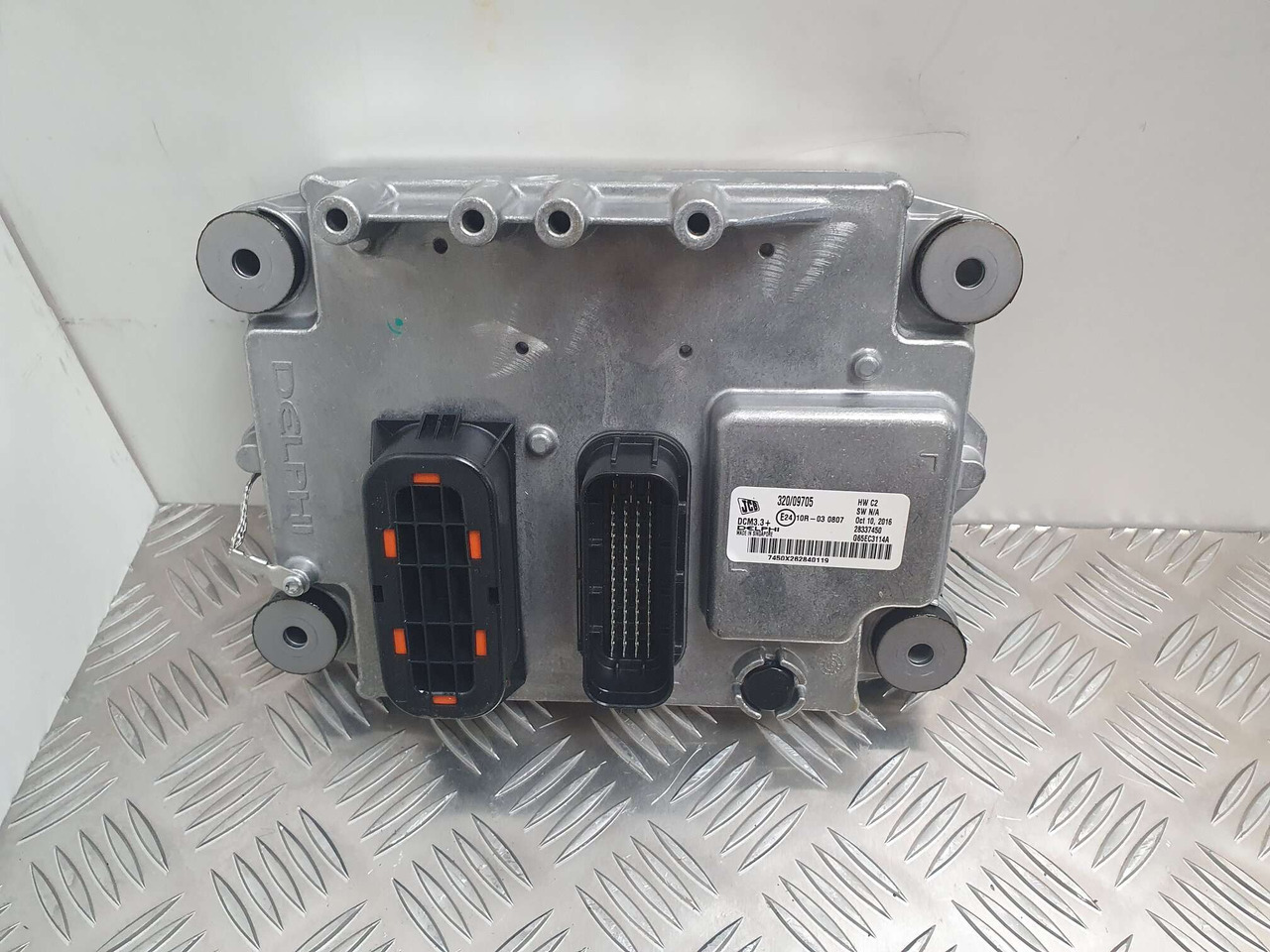 JCB programmable ECU 320/09705 JCB ECM 444 T4 Delphi DCM3.3+ - Motor og reservedele for Entreprenørmaskin: billede 2 JCB programmable ECU 320/09705 JCB ECM 444 T4 Delphi DCM3.3+ - Motor og reservedele for Entreprenørmaskin: billede 2