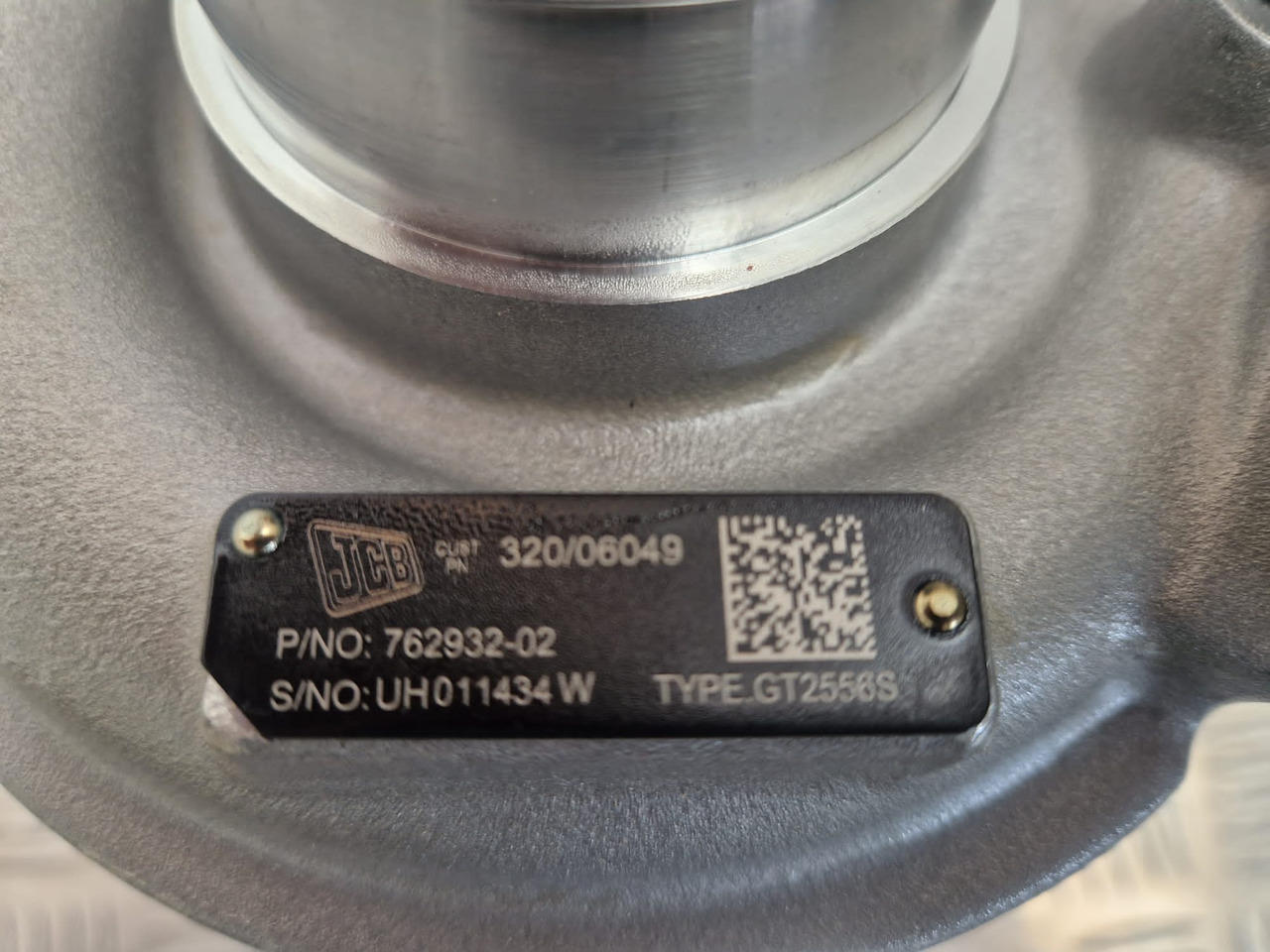 JCB turbocharger 320/06049 Garrett Turbo 762932-02 - Motor og reservedele for Entreprenørmaskin: billede 5 JCB turbocharger 320/06049 Garrett Turbo 762932-02 - Motor og reservedele for Entreprenørmaskin: billede 5