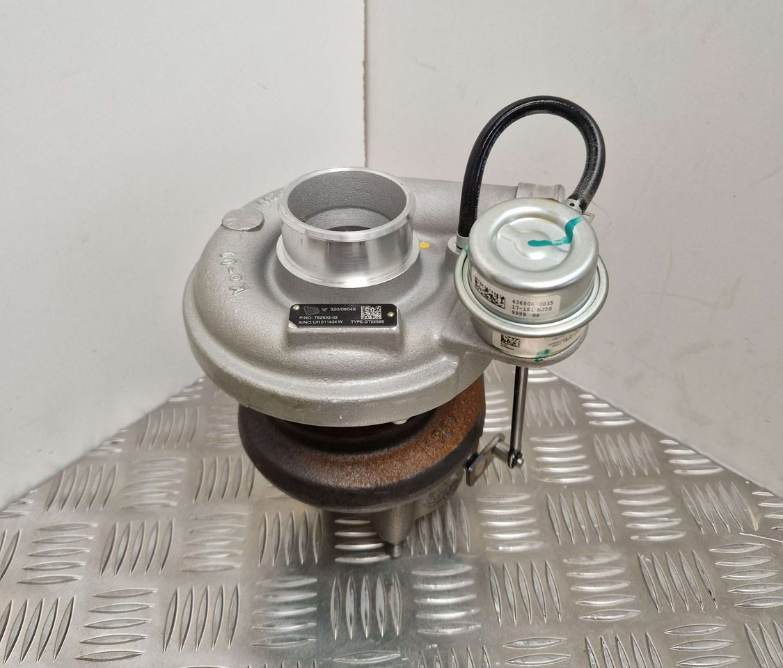 JCB turbocharger 320/06049 Garrett Turbo 762932-02 - Motor og reservedele for Entreprenørmaskin: billede 1 JCB turbocharger 320/06049 Garrett Turbo 762932-02 - Motor og reservedele for Entreprenørmaskin: billede 1