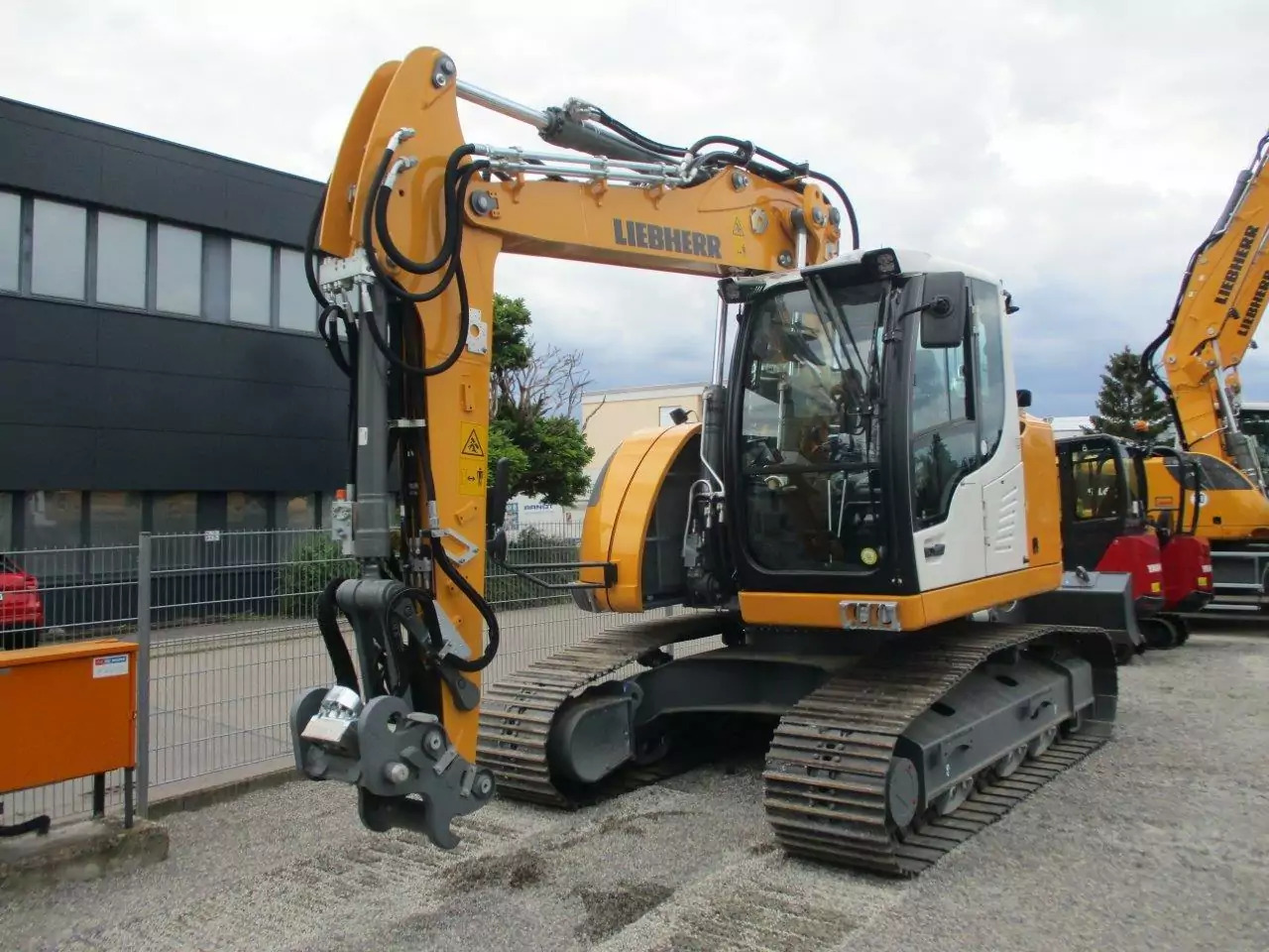 2023 Liebherr R 914 Compact G6.1-D - Bæltegravemaskine: billede 1 2023 Liebherr R 914 Compact G6.1-D - Bæltegravemaskine: billede 1