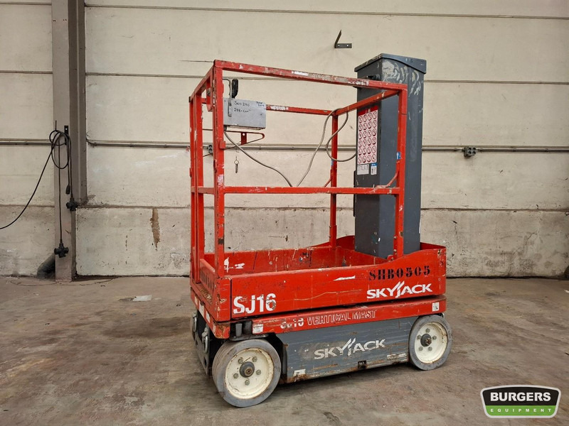 Skyjack SJ16 - Søjlelift: billede 1 Skyjack SJ16 - Søjlelift: billede 1
