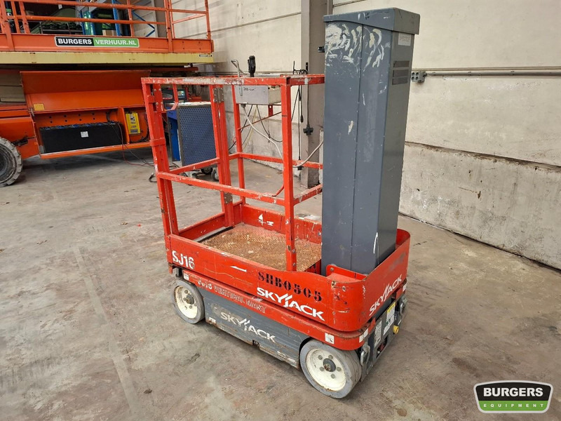 Skyjack SJ16 - Søjlelift: billede 5 Skyjack SJ16 - Søjlelift: billede 5