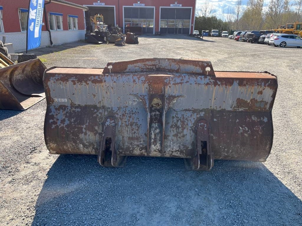 Grusskopa / Jordskopa / Bucket Volvo L70C L70B - Læsseskovl for Entreprenørmaskin: billede 3 Grusskopa / Jordskopa / Bucket Volvo L70C L70B - Læsseskovl for Entreprenørmaskin: billede 3