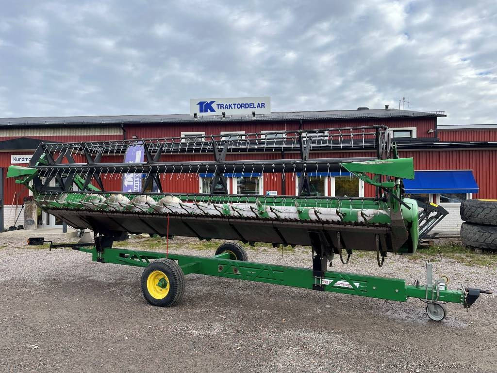 John Deere 622R Skärbord / Header 22 fot till JD T550 i - Høstmaskiner tilbehør: billede 1 John Deere 622R Skärbord / Header 22 fot till JD T550 i - Høstmaskiner tilbehør: billede 1