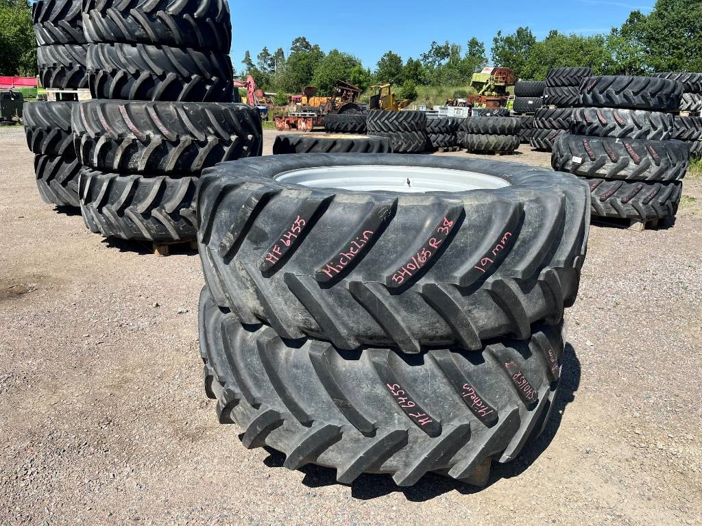 Michelin 540/65R38 till Massey Ferguson 6255 - Dæk for Landbrugsmaskine: billede 1 Michelin 540/65R38 till Massey Ferguson 6255 - Dæk for Landbrugsmaskine: billede 1