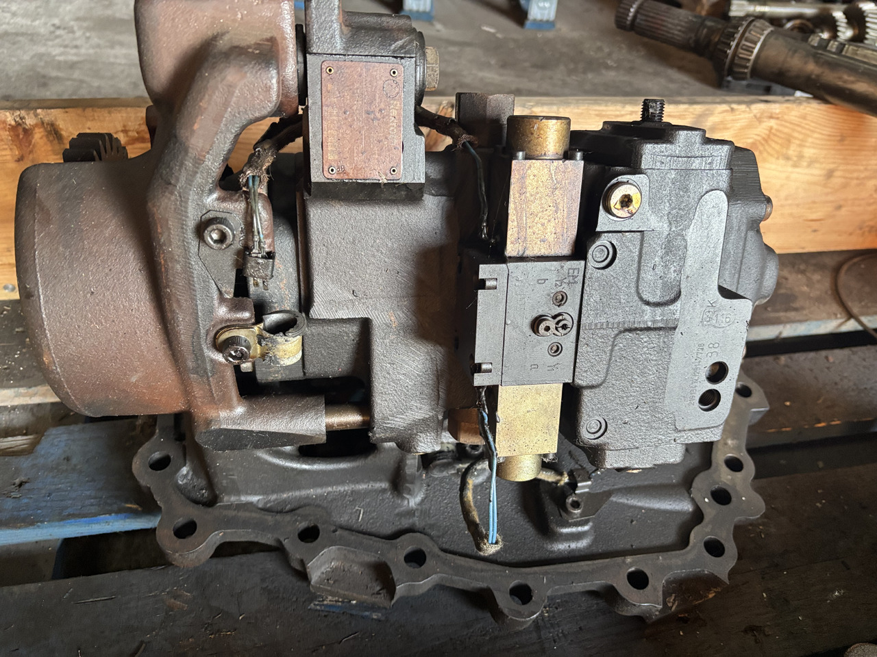 Claas AXION 830 CMATIC Pompa Jazdy Autopower REXROTH A40CTI045 10ML06Z600SAE00-S - Transmission for Landbrugsmaskine: billede 4 Claas AXION 830 CMATIC Pompa Jazdy Autopower REXROTH A40CTI045 10ML06Z600SAE00-S - Transmission for Landbrugsmaskine: billede 4