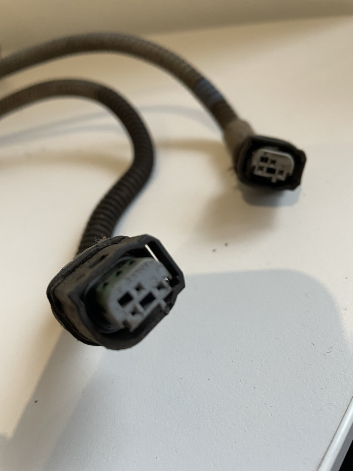 Claas Arion 550-520 650-620 - kabel wiązka elektryczna 0021581051 - Kabel/ Ledning for Traktor: billede 3 Claas Arion 550-520 650-620 - kabel wiązka elektryczna 0021581051 - Kabel/ Ledning for Traktor: billede 3