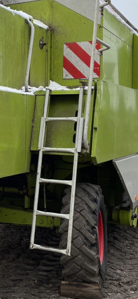 Claas Dominator  - wejście tylne - platforma podest 0006075001 - Trin for Landbrugsmaskine: billede 1 Claas Dominator  - wejście tylne - platforma podest 0006075001 - Trin for Landbrugsmaskine: billede 1
