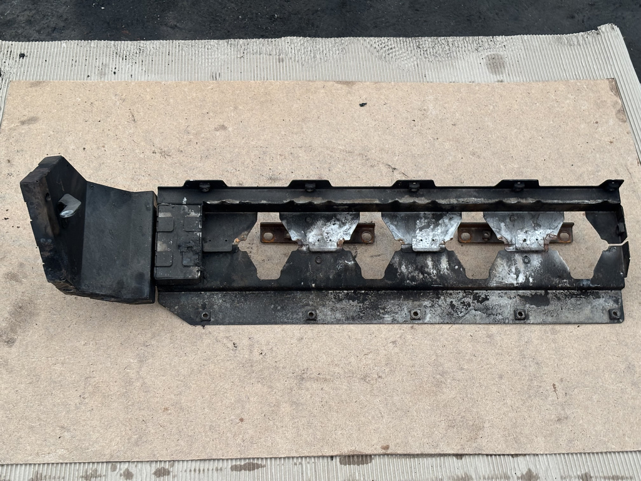 Claas Lexion 780 Izolacja Silnika Pokrywa Maska Obudowa Tylna 00 0781 205 0 0007812050 - Hætte for Mejetærsker: billede 3 Claas Lexion 780 Izolacja Silnika Pokrywa Maska Obudowa Tylna 00 0781 205 0 0007812050 - Hætte for Mejetærsker: billede 3