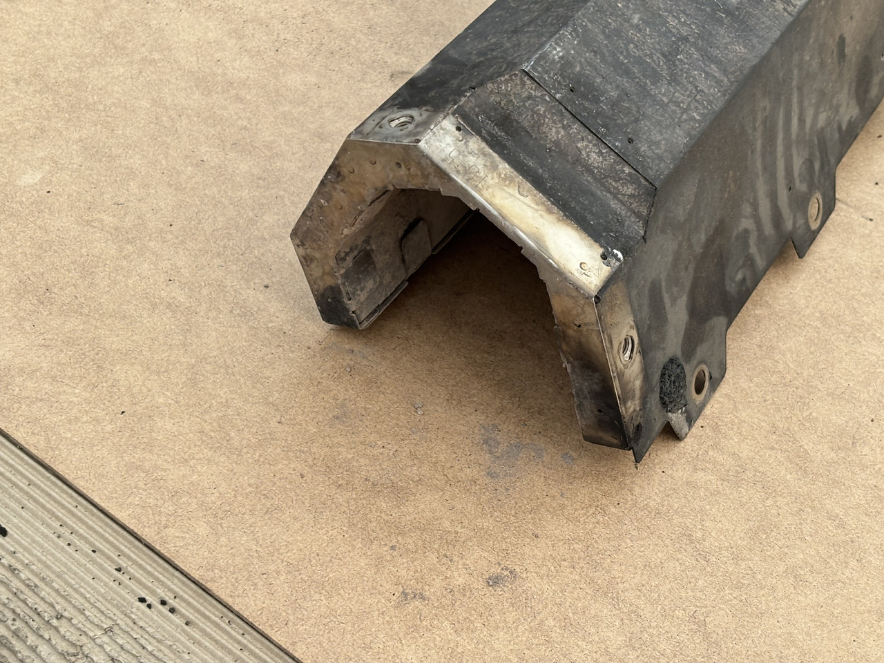 Claas Lexion 780 Obudowa Osłona Maska 00 0781 210 0 0007812100 - Hætte for Mejetærsker: billede 1 Claas Lexion 780 Obudowa Osłona Maska 00 0781 210 0 0007812100 - Hætte for Mejetærsker: billede 1