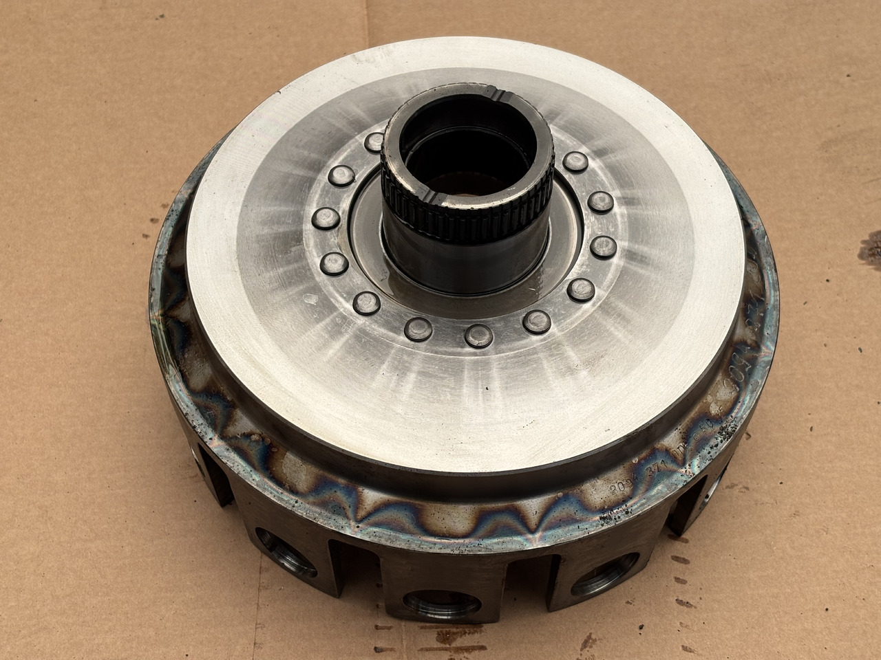 Deutz Fahr Agrotron 230 260 Skrzynia Biegów Kosz Obudowa Skrzyni Biegów CZĘŚCI - Gearkasse for Landbrugsmaskine: billede 1 Deutz Fahr Agrotron 230 260 Skrzynia Biegów Kosz Obudowa Skrzyni Biegów CZĘŚCI - Gearkasse for Landbrugsmaskine: billede 1