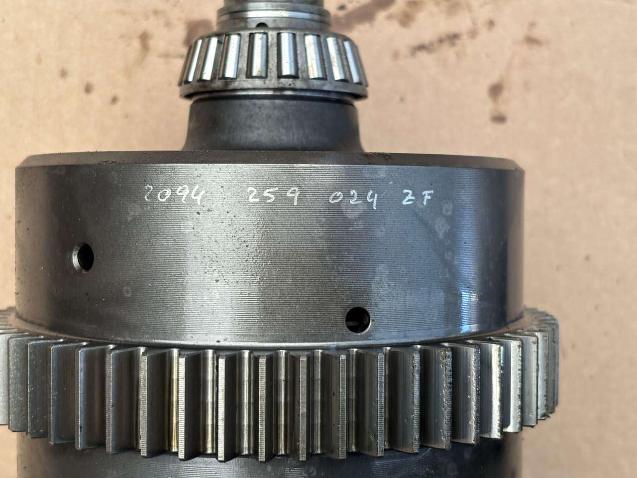 Deutz Fahr Agrotron 230 260 Skrzynia Biegów Kosz Obudowa Wał Tryb Zębatka Trzpień CZĘŚCI - Gearkasse for Landbrugsmaskine: billede 3 Deutz Fahr Agrotron 230 260 Skrzynia Biegów Kosz Obudowa Wał Tryb Zębatka Trzpień CZĘŚCI - Gearkasse for Landbrugsmaskine: billede 3