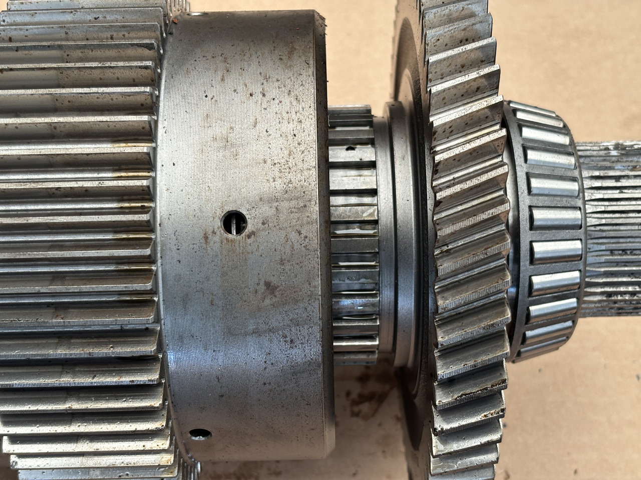 Deutz Fahr Agrotron 230 Skrzynia Biegów Kosz Obudowa Wał Tryb Zębatka Trzpień CZĘŚCI - Gearkasse for Landbrugsmaskine: billede 5 Deutz Fahr Agrotron 230 Skrzynia Biegów Kosz Obudowa Wał Tryb Zębatka Trzpień CZĘŚCI - Gearkasse for Landbrugsmaskine: billede 5