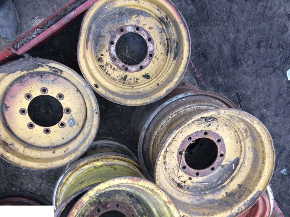 Felgi Cat Caterpillar 12x25 - Fælg for Entreprenørmaskin: billede 1 Felgi Cat Caterpillar 12x25 - Fælg for Entreprenørmaskin: billede 1