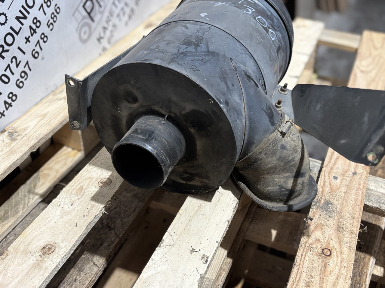 Fendt 309 Obudowa Filtra Powietrza - Luftfilter for Landbrugsmaskine: billede 3 Fendt 309 Obudowa Filtra Powietrza - Luftfilter for Landbrugsmaskine: billede 3