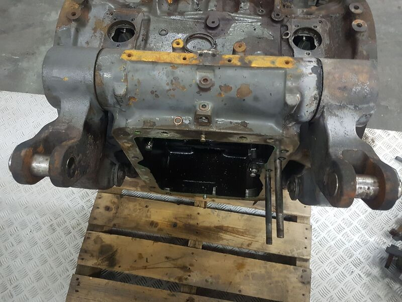 Fendt 818 , 820 obudowa most tylni , 718150051011 - Bagaksel for Landbrugsmaskine: billede 1 Fendt 818 , 820 obudowa most tylni , 718150051011 - Bagaksel for Landbrugsmaskine: billede 1