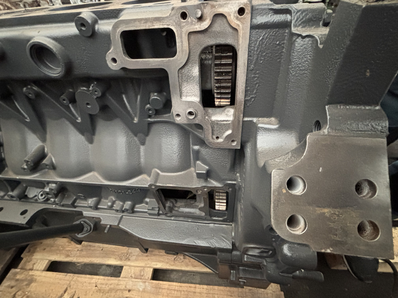 Fendt 936 Gen 7 Silnik D1556LE523 Miska Olejowa H218PF150163A CZĘŚCI - Bundkar for Traktor: billede 4 Fendt 936 Gen 7 Silnik D1556LE523 Miska Olejowa H218PF150163A CZĘŚCI - Bundkar for Traktor: billede 4