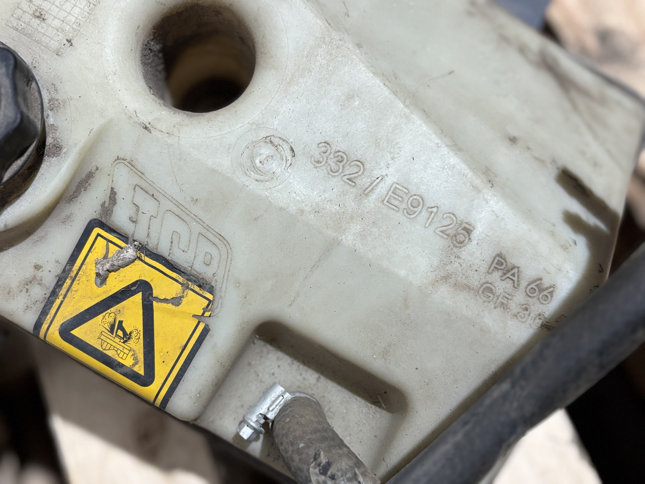 JCB 332/E9125 Zbiornik wyrównawczy płynu chłodniczego - Ekspansionsbeholder for Entreprenørmaskin: billede 3 JCB 332/E9125 Zbiornik wyrównawczy płynu chłodniczego - Ekspansionsbeholder for Entreprenørmaskin: billede 3