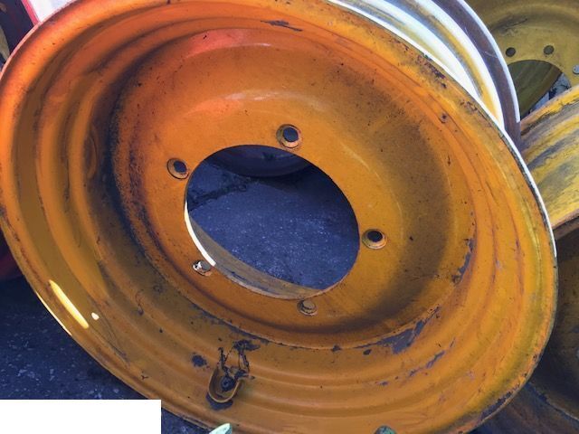 JCB 3cx Contractor - Felga 15x28 - Fælg for Entreprenørmaskin: billede 1 JCB 3cx Contractor - Felga 15x28 - Fælg for Entreprenørmaskin: billede 1