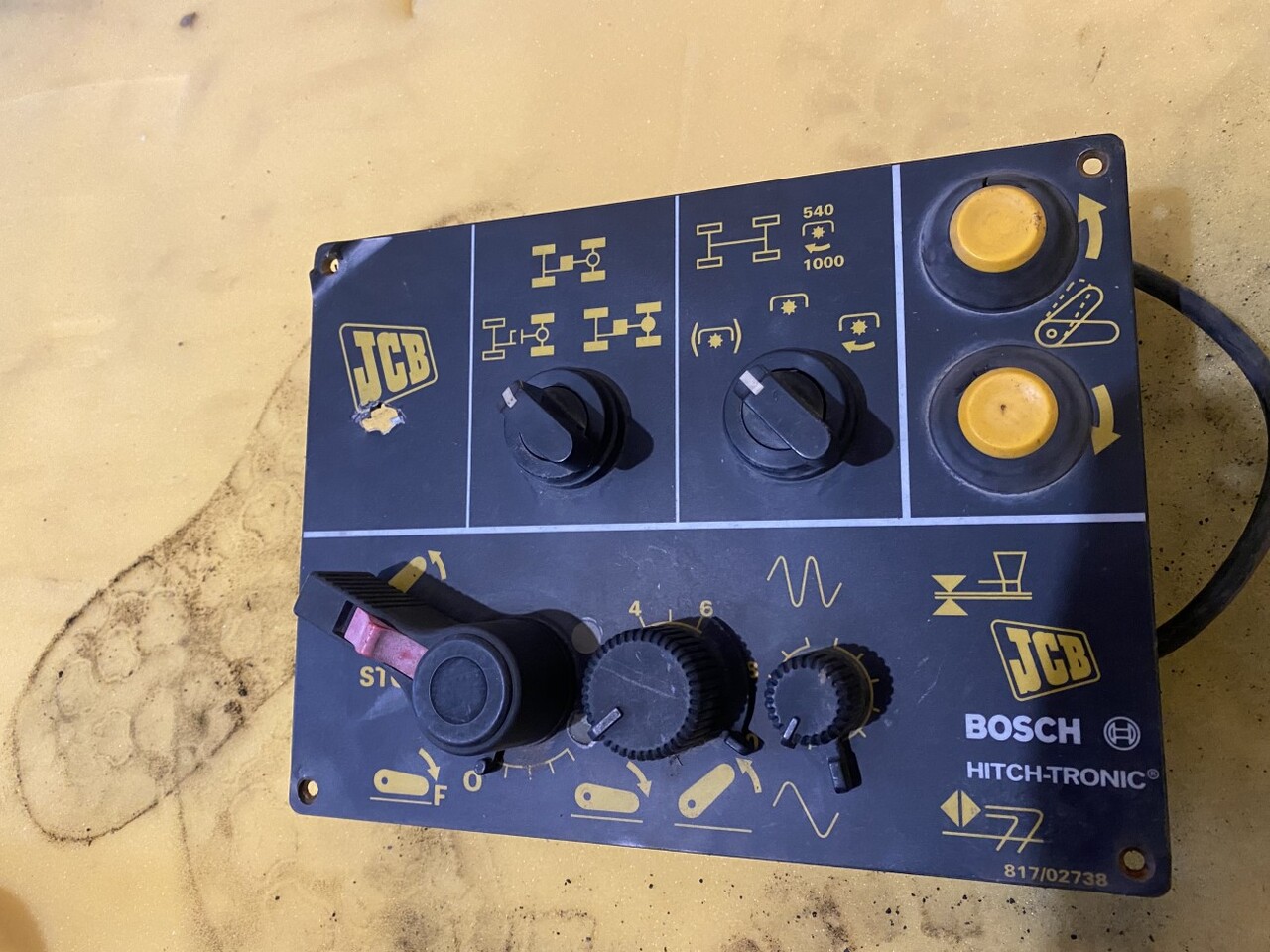 JCB FASTRAC Bosch Hitch Tronic 817/02738 - Instrumentbræt for Traktor: billede 1 JCB FASTRAC Bosch Hitch Tronic 817/02738 - Instrumentbræt for Traktor: billede 1