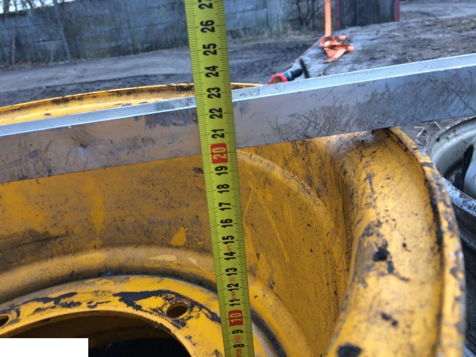 JCB Felga 13x20 - Fælg for Landbrugsmaskine: billede 2 JCB Felga 13x20 - Fælg for Landbrugsmaskine: billede 2