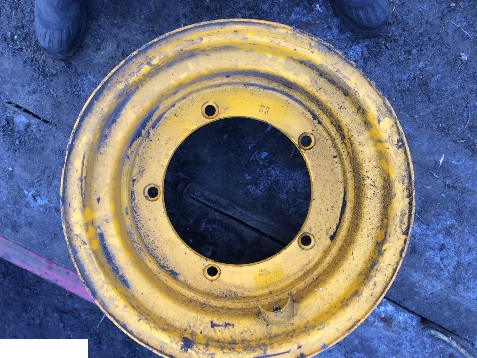 JCB Felga 13x20 - Fælg for Landbrugsmaskine: billede 1 JCB Felga 13x20 - Fælg for Landbrugsmaskine: billede 1