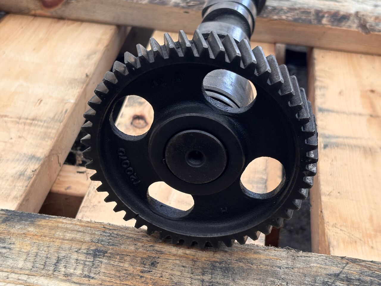 John Deere 2020 2120 Wałek Rozrządu R115335 RE522312 AR79623 AT18051 R79344 RE14972 RE55901 T20014 - Knastaksel for Landbrugsmaskine: billede 2 John Deere 2020 2120 Wałek Rozrządu R115335 RE522312 AR79623 AT18051 R79344 RE14972 RE55901 T20014 - Knastaksel for Landbrugsmaskine: billede 2