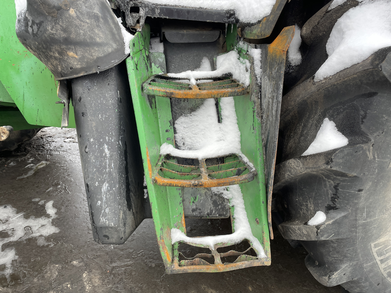 John Deere 6830 - schody schodki AL156877 - Trin for Landbrugsmaskine: billede 1 John Deere 6830 - schody schodki AL156877 - Trin for Landbrugsmaskine: billede 1