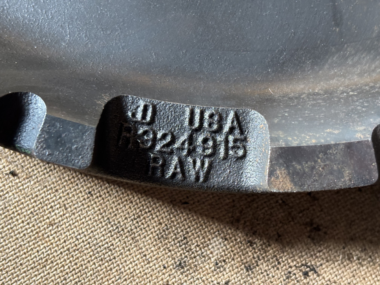 John Deere 7210 7230 7250 7R330 7R350 Docisk Hamulca Płytka R324914 - Bremsedele for Landbrugsmaskine: billede 3 John Deere 7210 7230 7250 7R330 7R350 Docisk Hamulca Płytka R324914 - Bremsedele for Landbrugsmaskine: billede 3