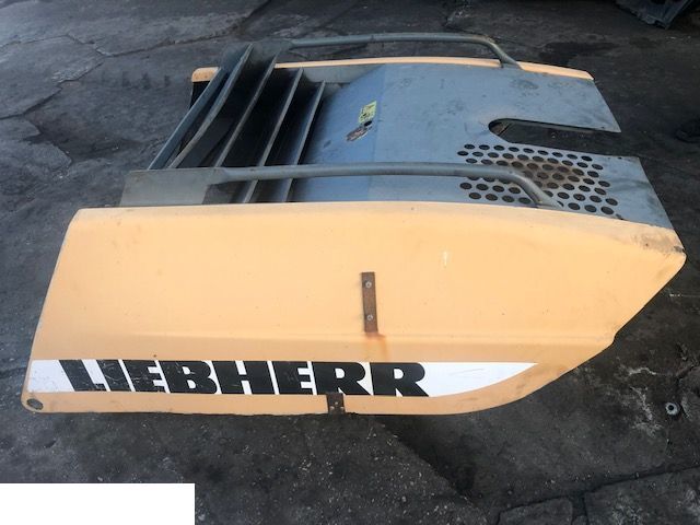 Liebherr 564 - Klapa Silnika - Hætte for Gummihjulslæsser: billede 1 Liebherr 564 - Klapa Silnika - Hætte for Gummihjulslæsser: billede 1
