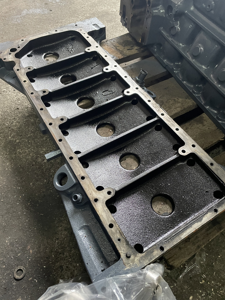 MAN Fendt 930 - kołnierz płyta miski olejowej 51.01130-1002 - Bundkar for Landbrugsmaskine: billede 2 MAN Fendt 930 - kołnierz płyta miski olejowej 51.01130-1002 - Bundkar for Landbrugsmaskine: billede 2