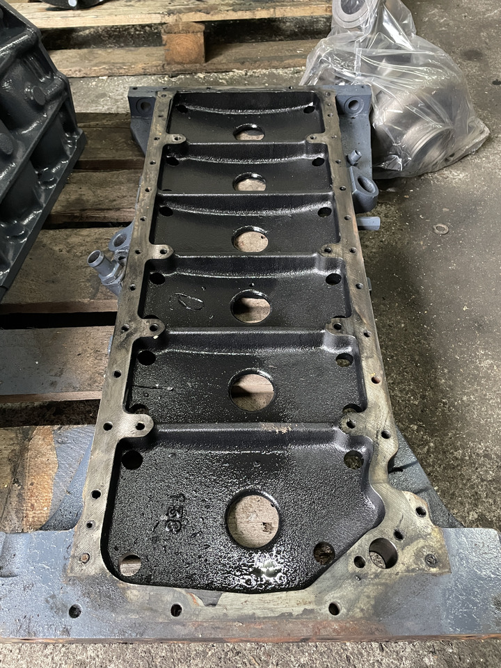 MAN Fendt 930 - kołnierz płyta miski olejowej 51.01130-1002 - Bundkar for Landbrugsmaskine: billede 1 MAN Fendt 930 - kołnierz płyta miski olejowej 51.01130-1002 - Bundkar for Landbrugsmaskine: billede 1