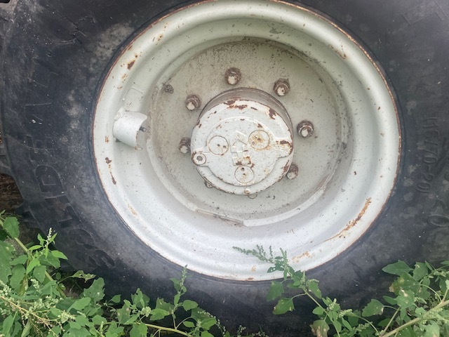 Manitou Felga Felgi 20 cali , 405/70-20 - Fælg for Landbrugsmaskine: billede 3 Manitou Felga Felgi 20 cali , 405/70-20 - Fælg for Landbrugsmaskine: billede 3