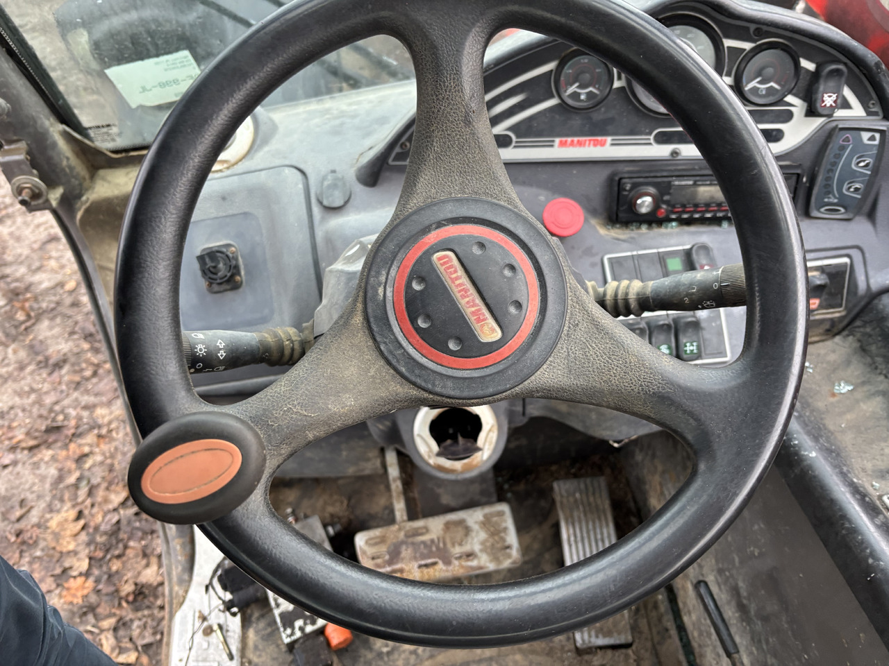 Manitou MLT 735 120 PS 2014rok Kabina Drzwi Kokpit Siedzenie Wyposażenie Wnętrza CZĘŚCI - Dør og reservedele for Landbrugsmaskine: billede 4 Manitou MLT 735 120 PS 2014rok Kabina Drzwi Kokpit Siedzenie Wyposażenie Wnętrza CZĘŚCI - Dør og reservedele for Landbrugsmaskine: billede 4