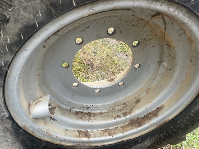 Manitou deutz fahr Agrovector felgi 20 cali - Fælg for Landbrugsmaskine: billede 2 Manitou deutz fahr Agrovector felgi 20 cali - Fælg for Landbrugsmaskine: billede 2