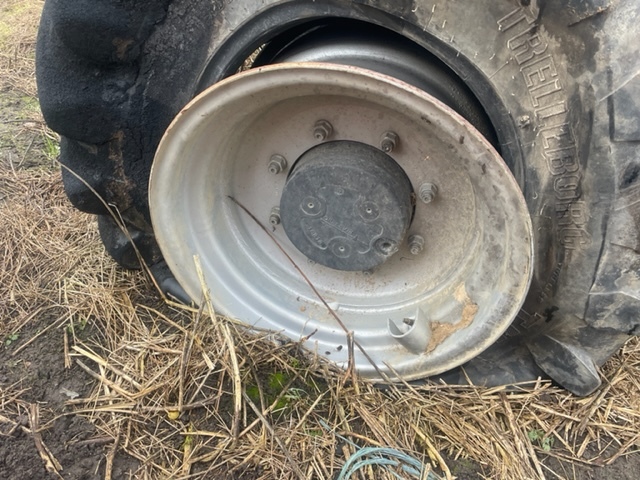 Manitou deutz fahr Agrovector felgi 20 cali - Fælg for Landbrugsmaskine: billede 3 Manitou deutz fahr Agrovector felgi 20 cali - Fælg for Landbrugsmaskine: billede 3