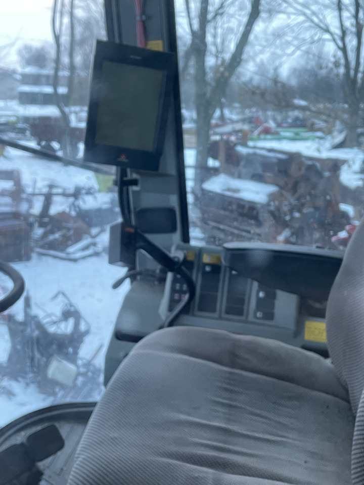 Massey Fergusson MF 30 32 - siedzenie fotel operatora D45939700 - Sæde for Landbrugsmaskine: billede 1 Massey Fergusson MF 30 32 - siedzenie fotel operatora D45939700 - Sæde for Landbrugsmaskine: billede 1