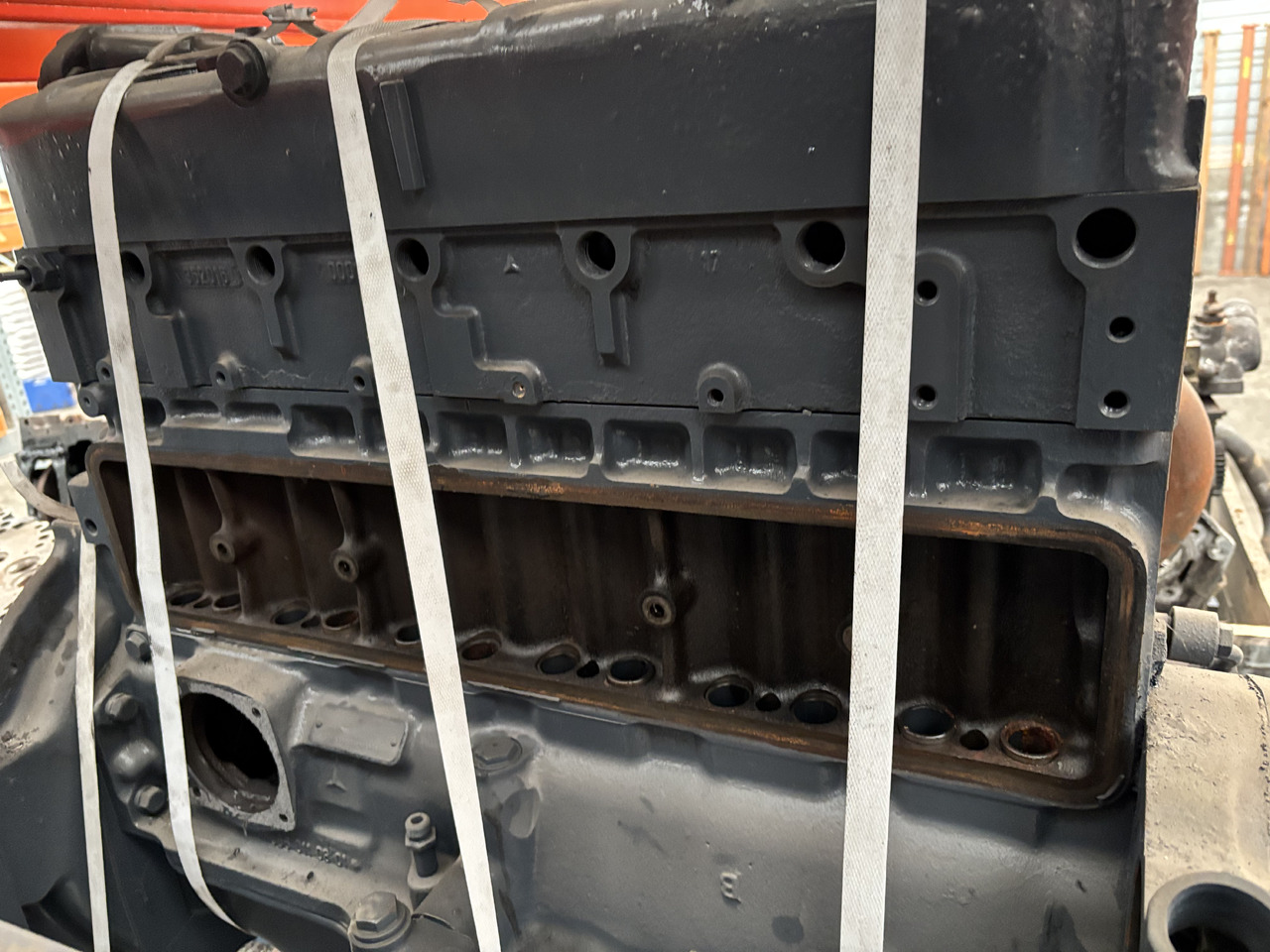 Mercedes OM 352 OM 352 5,7 L Silnik Blok Pokrywa CZĘŚCI 3520150201 3621880102 - Motor og reservedele for Lastbil: billede 4 Mercedes OM 352 OM 352 5,7 L Silnik Blok Pokrywa CZĘŚCI 3520150201 3621880102 - Motor og reservedele for Lastbil: billede 4