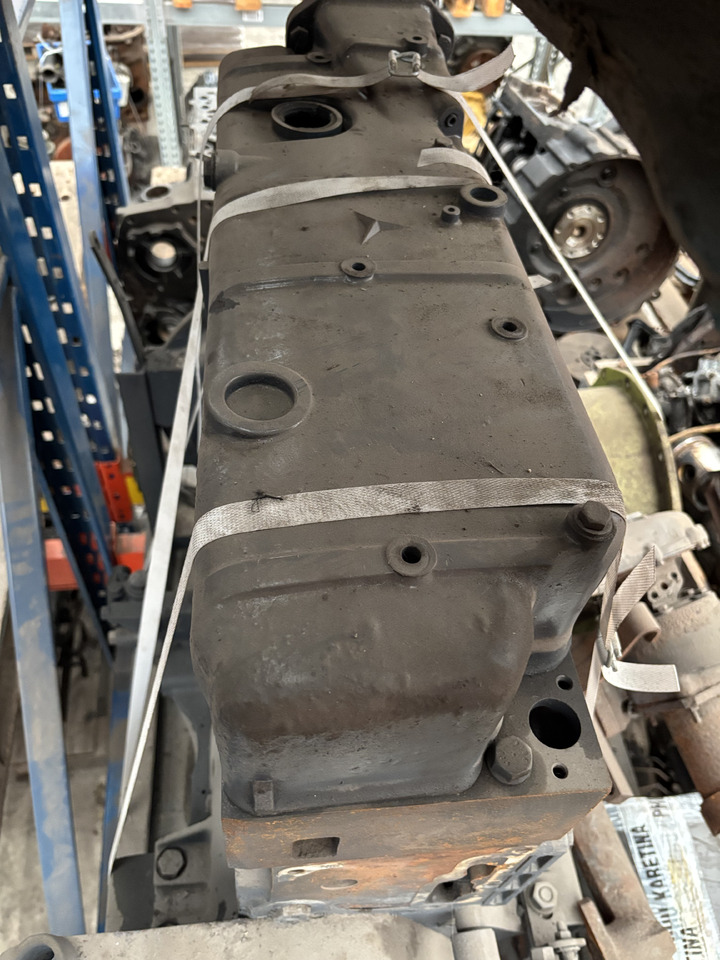 Mercedes OM 352 OM 352 5,7 L Silnik Blok Pokrywa CZĘŚCI 3520150201 3621880102 - Motor og reservedele for Lastbil: billede 3 Mercedes OM 352 OM 352 5,7 L Silnik Blok Pokrywa CZĘŚCI 3520150201 3621880102 - Motor og reservedele for Lastbil: billede 3