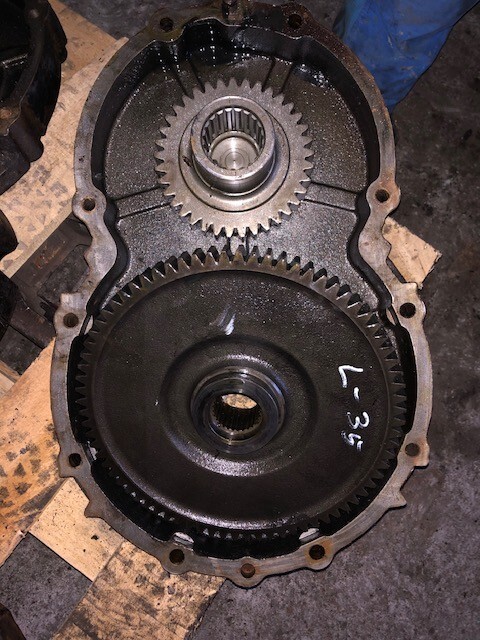 OBUDOWA MOSTU , TRYBY ZF AV 230 VOLVO L30 L35 ZETTELMEYER 602 - Transmission for Entreprenørmaskin: billede 2 OBUDOWA MOSTU , TRYBY ZF AV 230 VOLVO L30 L35 ZETTELMEYER 602 - Transmission for Entreprenørmaskin: billede 2