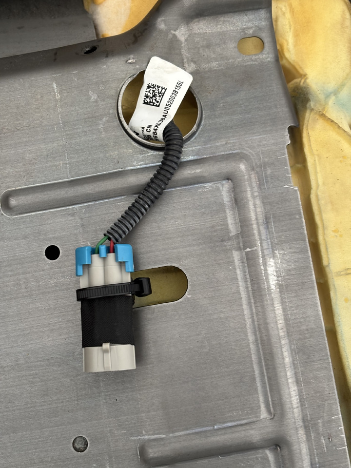 Siedzisko Skórzane John Deere Materiałowe Oryginał RE174401 - Sæde for Landbrugsmaskine: billede 3 Siedzisko Skórzane John Deere Materiałowe Oryginał RE174401 - Sæde for Landbrugsmaskine: billede 3