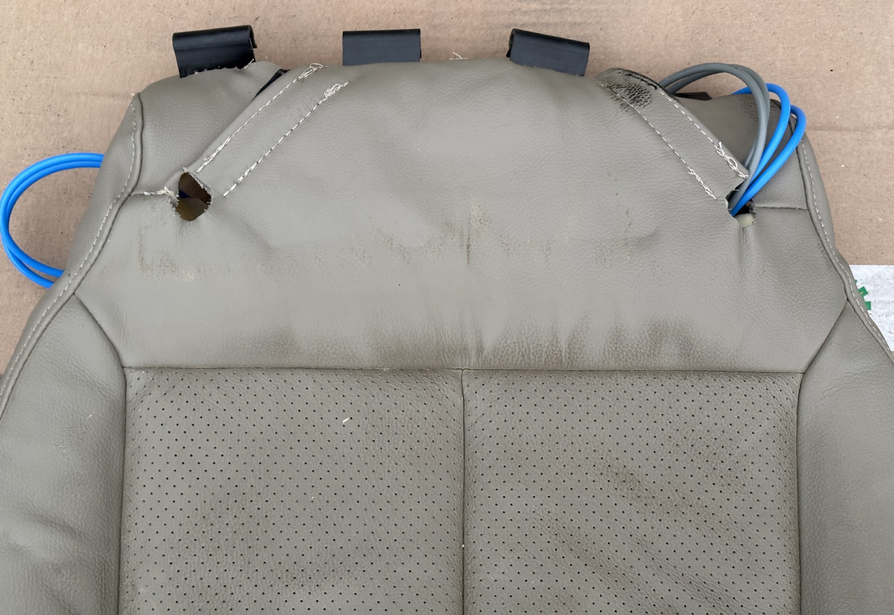 Siedzisko Skórzane John Deere Skórzane Oryginał RE174401 - Sæde for Landbrugsmaskine: billede 3 Siedzisko Skórzane John Deere Skórzane Oryginał RE174401 - Sæde for Landbrugsmaskine: billede 3