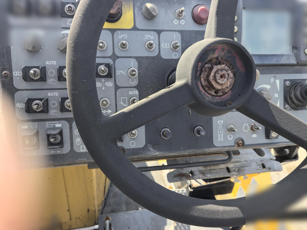 2010 CATERPILLAR AP-655D - Asfaltudlægger: billede 5 2010 CATERPILLAR AP-655D - Asfaltudlægger: billede 5