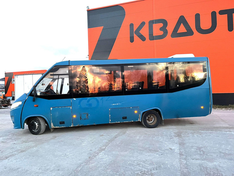 Iveco Kapena Thesi 5 PCS AVAILABLE /EURO 6 / 27 SEATS+5 STANDING / AC / AUXILIARY HEATING - Minibus, Persontransport: billede 4 Iveco Kapena Thesi 5 PCS AVAILABLE /EURO 6 / 27 SEATS+5 STANDING / AC / AUXILIARY HEATING - Minibus, Persontransport: billede 4