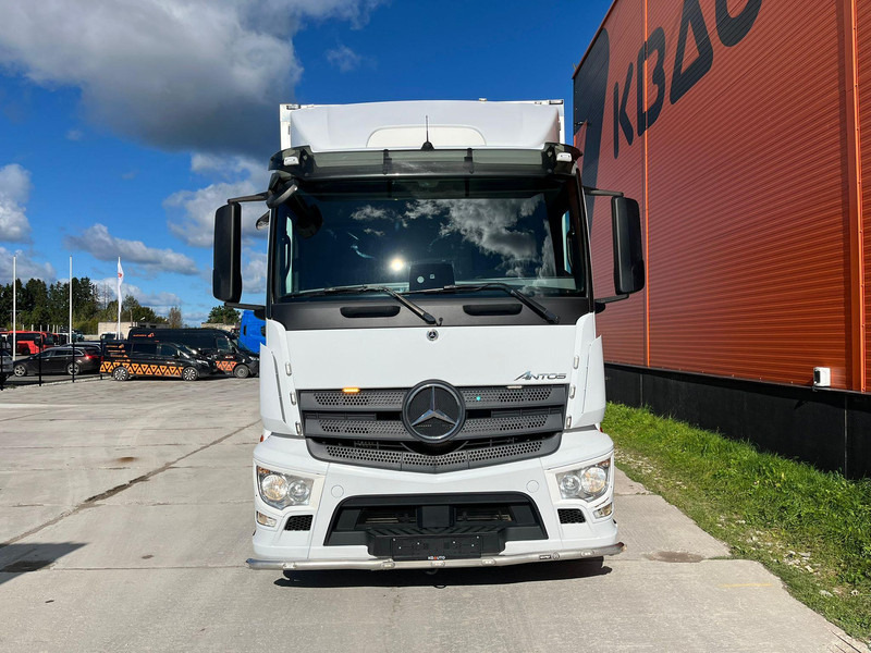 Mercedes-Benz Antos 2540L 6x2*4 THERMOKING UT SPECTRUM / BOX L=9522 mm - Kølevogn lastbil: billede 2 Mercedes-Benz Antos 2540L 6x2*4 THERMOKING UT SPECTRUM / BOX L=9522 mm - Kølevogn lastbil: billede 2
