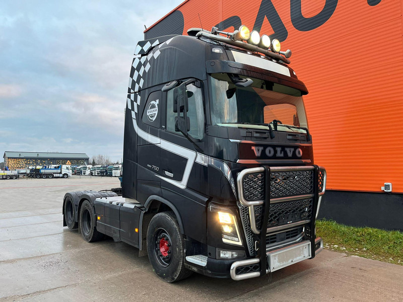 Volvo FH 16 750 6x4 GCW 80 ton / RETARDER / HYDRAULICS / TANDEM AXLE LIFT - Trækker: billede 4 Volvo FH 16 750 6x4 GCW 80 ton / RETARDER / HYDRAULICS / TANDEM AXLE LIFT - Trækker: billede 4