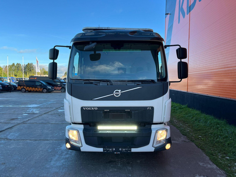 Volvo FL 250 4x2 PALFINGER PK 12.501 / PLATFORM L=5019 mm - Lastbil med lad, Lastbil med kran: billede 3 Volvo FL 250 4x2 PALFINGER PK 12.501 / PLATFORM L=5019 mm - Lastbil med lad, Lastbil med kran: billede 3