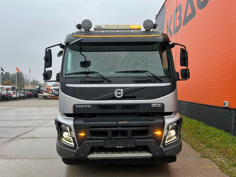 Volvo FMX 500 8x4 SARAKA HR-11 / 10 m3 + CHUTE 10 m / TANDEM AXLE LIFT - Betonbil: billede 2 Volvo FMX 500 8x4 SARAKA HR-11 / 10 m3 + CHUTE 10 m / TANDEM AXLE LIFT - Betonbil: billede 2