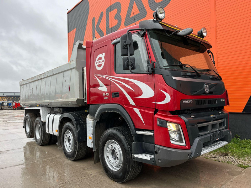 Volvo FMX 540 8x4 RETARDER / TANDEM AXLE LIFT / BIG AXLES / BOX L=5703 mm - Tipvogn lastbil: billede 4 Volvo FMX 540 8x4 RETARDER / TANDEM AXLE LIFT / BIG AXLES / BOX L=5703 mm - Tipvogn lastbil: billede 4